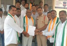 Complaint of Congress workers to register a case against Balka Suman