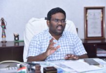 Journalists should exercise their right to vote through postal ballot