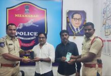Police return lost cell phones