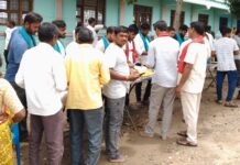 Baddamwada Sangam organizes Annaprasadam for Vigneshwara