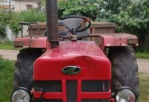 Tractors transporting sand seized