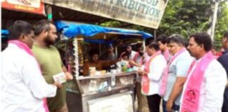 Jeevan Reddy campaigning in Jubilee Hills