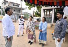 Collector visits nomination reception center