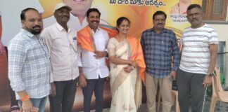 Senior journalists honour Municipal Vice Chairman