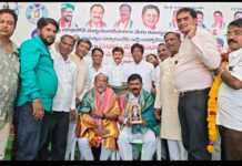 Meru Corporation Chairman and Secretary Honored